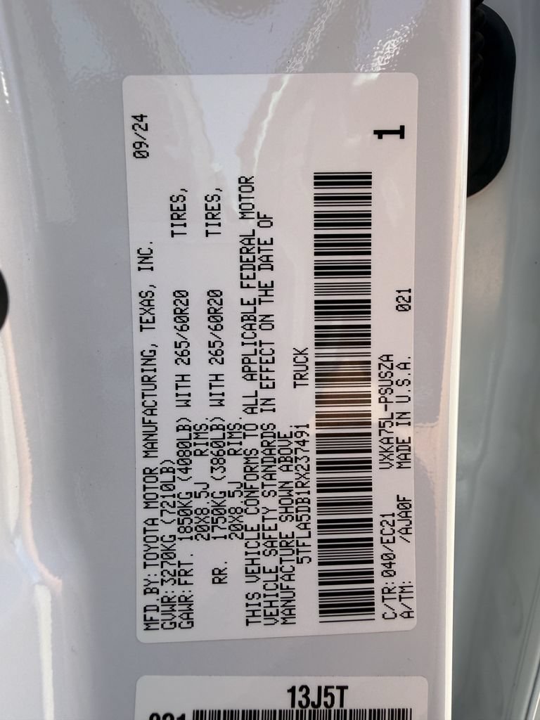 Used 2024 Toyota Tundra SR5 w/ SR5 Premium Package AWD/4WD image 30