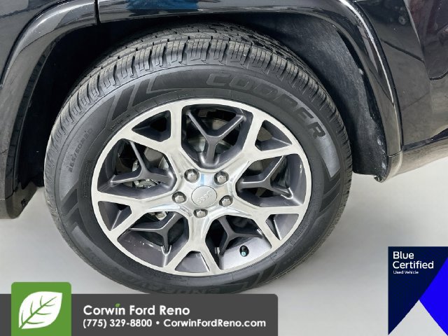 Used 2019 Jeep Grand Cherokee Overland AWD/4WD image 36