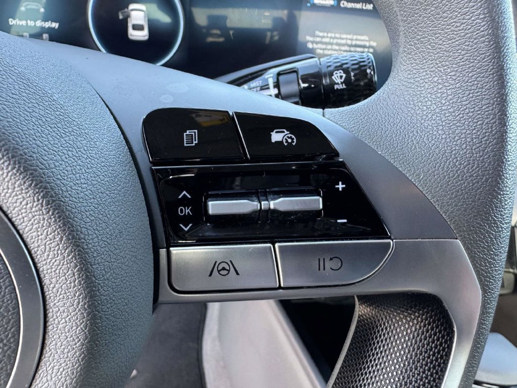 Used 2024 Hyundai Elantra SEL FWD image 19