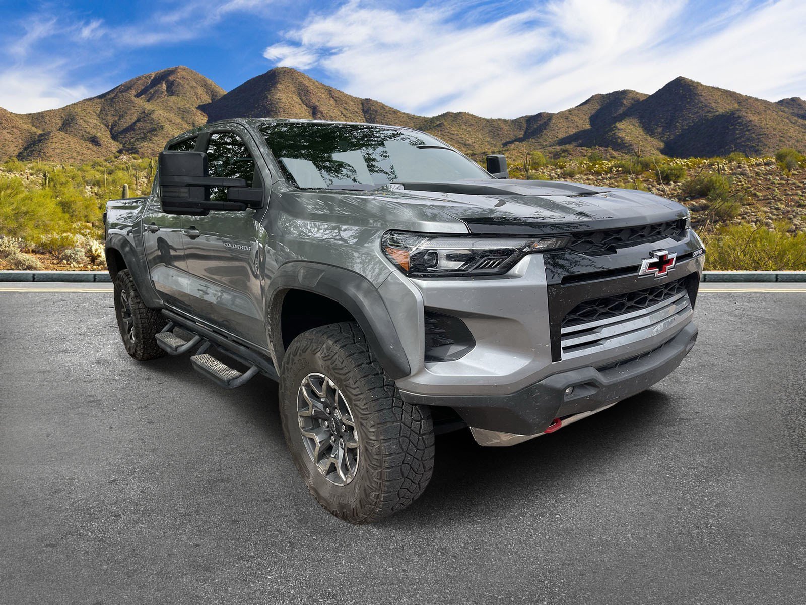 Used 2023 Chevrolet Colorado ZR2 w/ ZR2 Convenience Package III AWD/4WD image 3