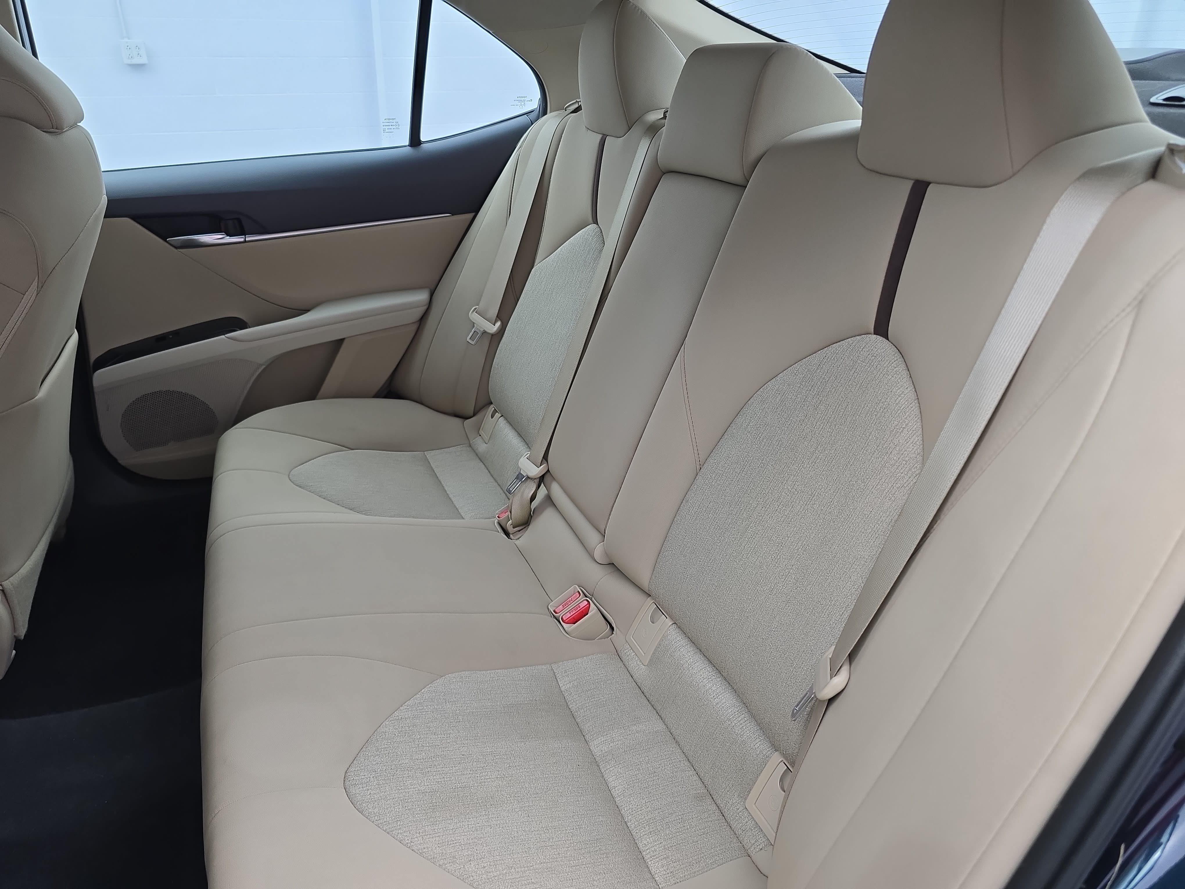 Used 2019 Toyota Camry LE FWD image 13
