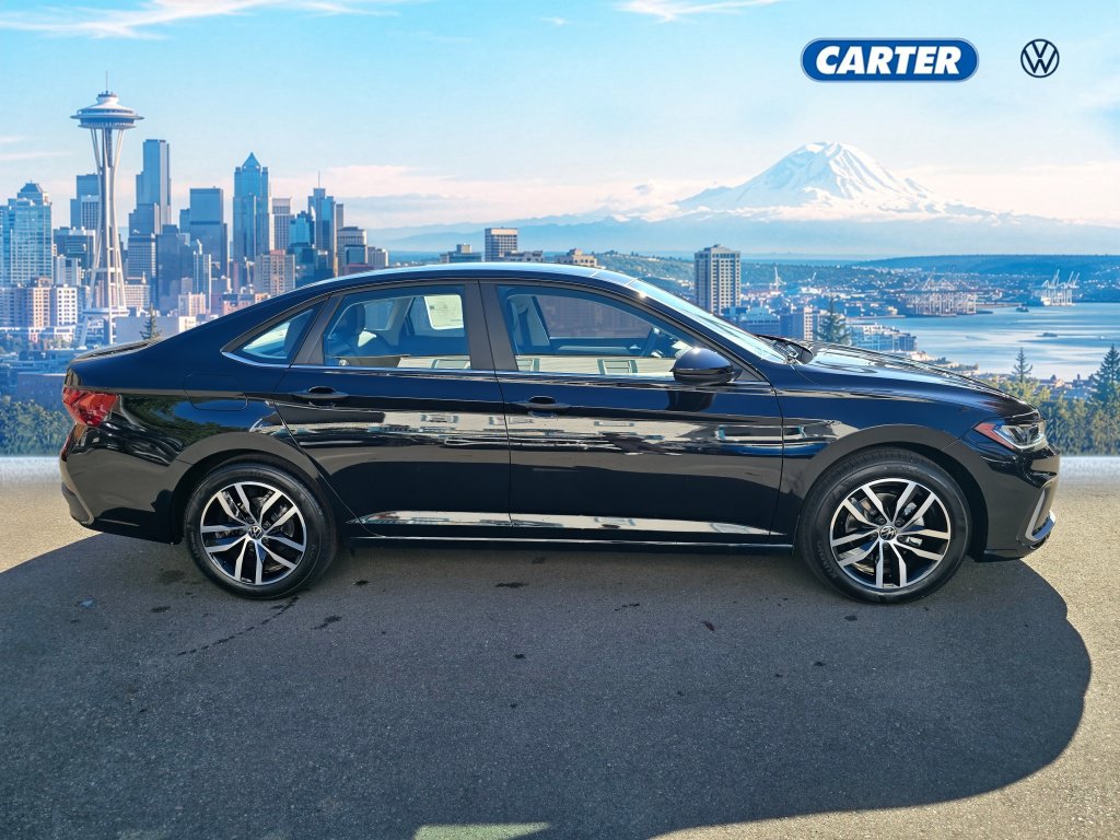 New 2027 Volkswagen Jetta SE FWD image 2