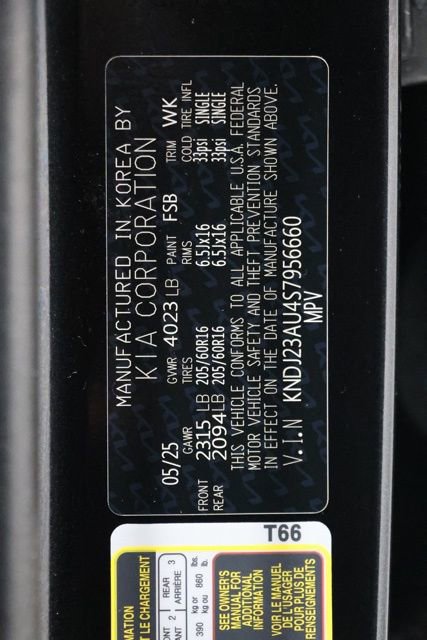 Used 2025 Kia Soul LX FWD image 36