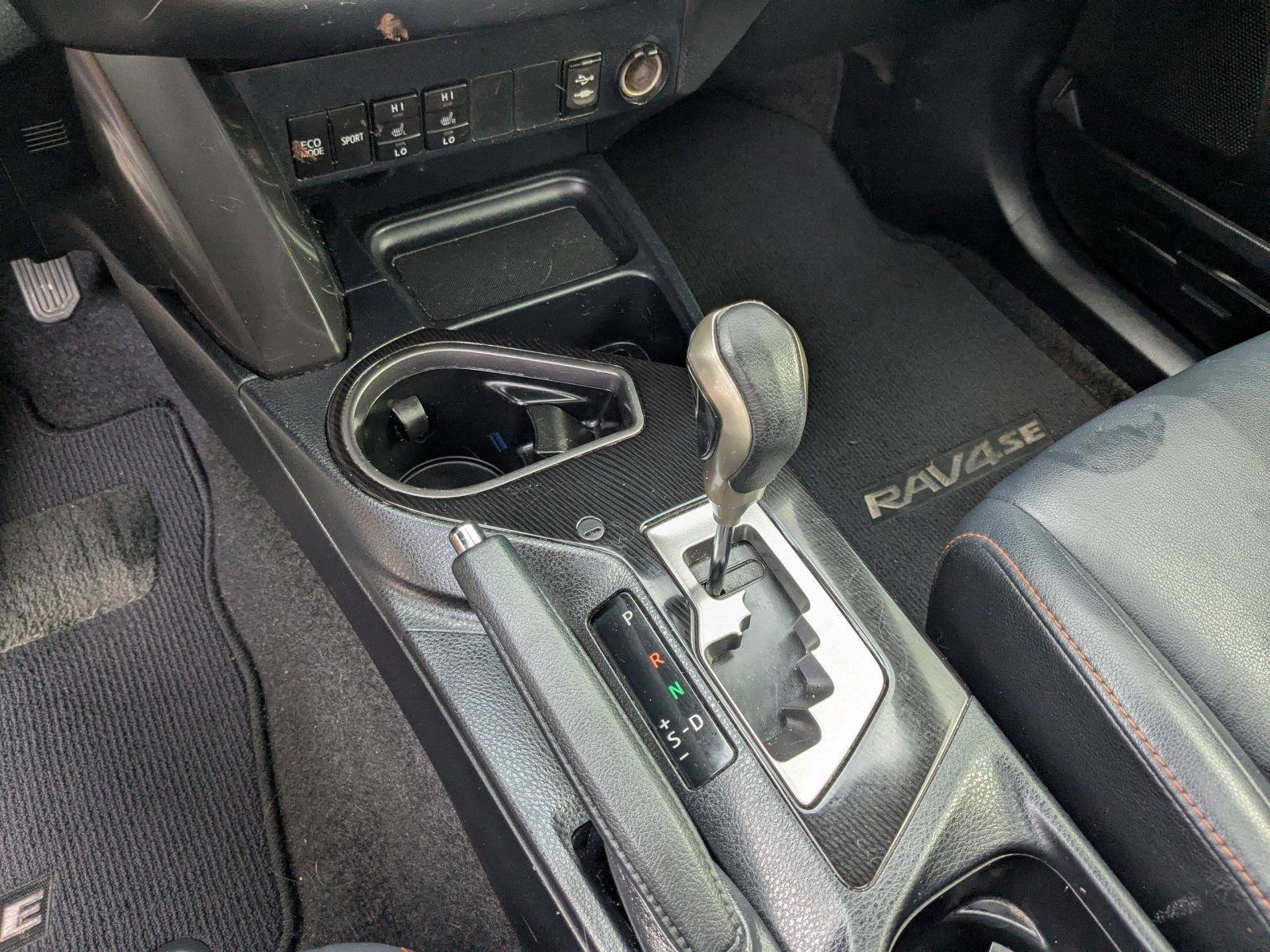 Used 2018 Toyota RAV4 SE w/ Power Extra Value Package FWD image 15