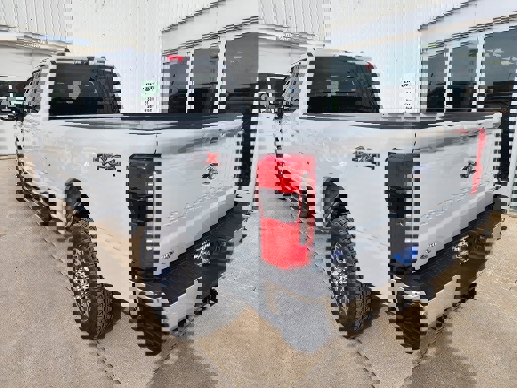 New 2026 Ford F350 Lariat image 3