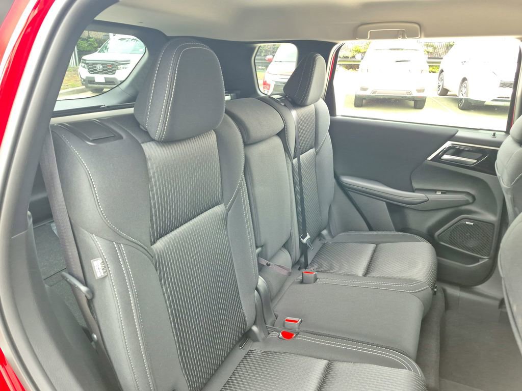 New 2026 Mitsubishi Outlander ES image 23