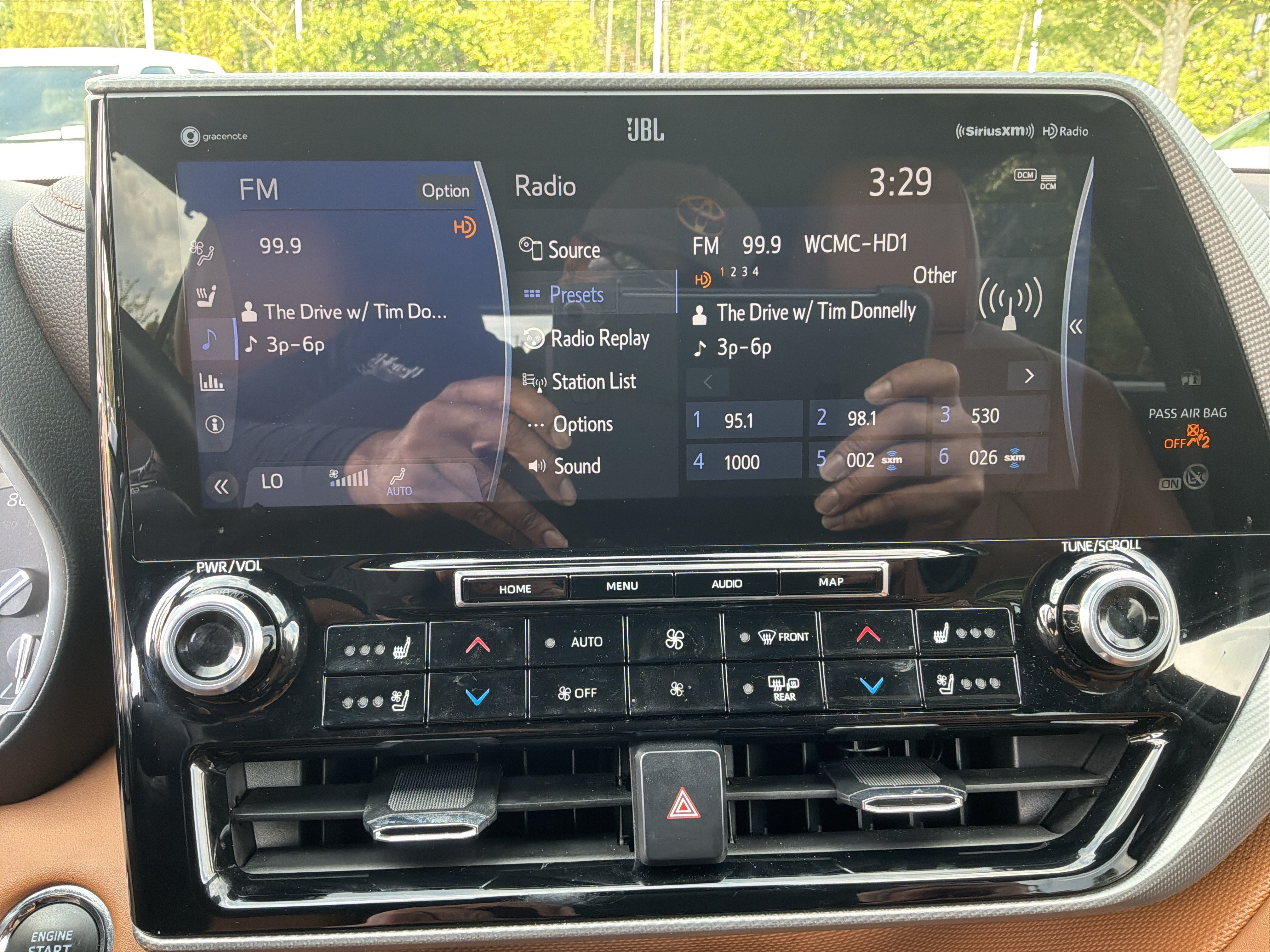 Used 2022 Toyota Highlander Platinum FWD image 23