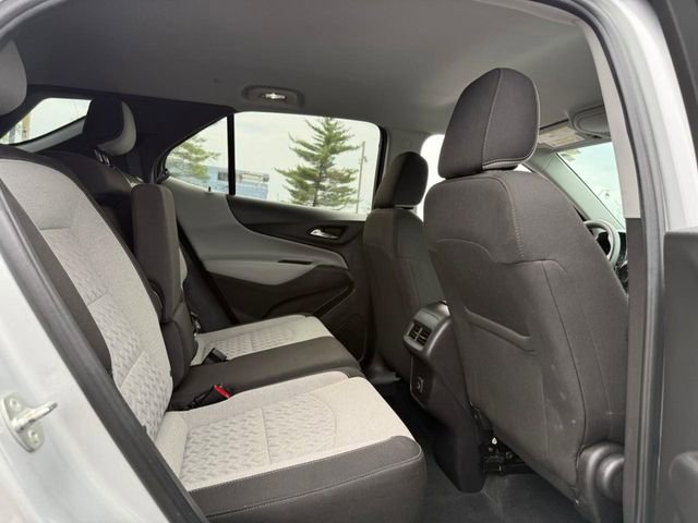 Used 2022 Chevrolet Equinox LS image 10