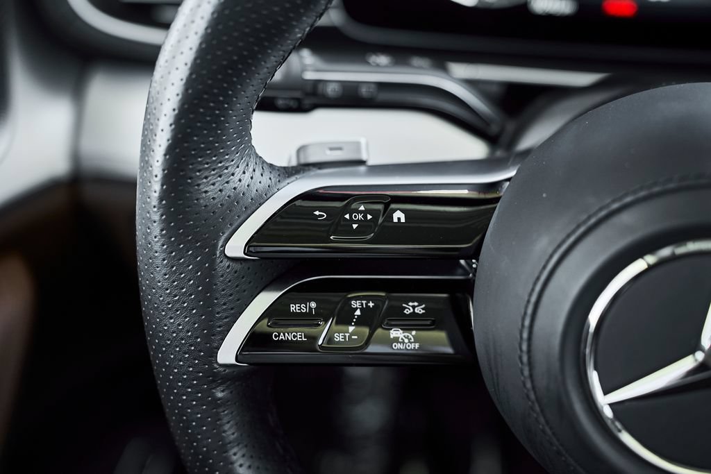 Used 2025 Mercedes-Benz GLS 450 4MATIC image 26