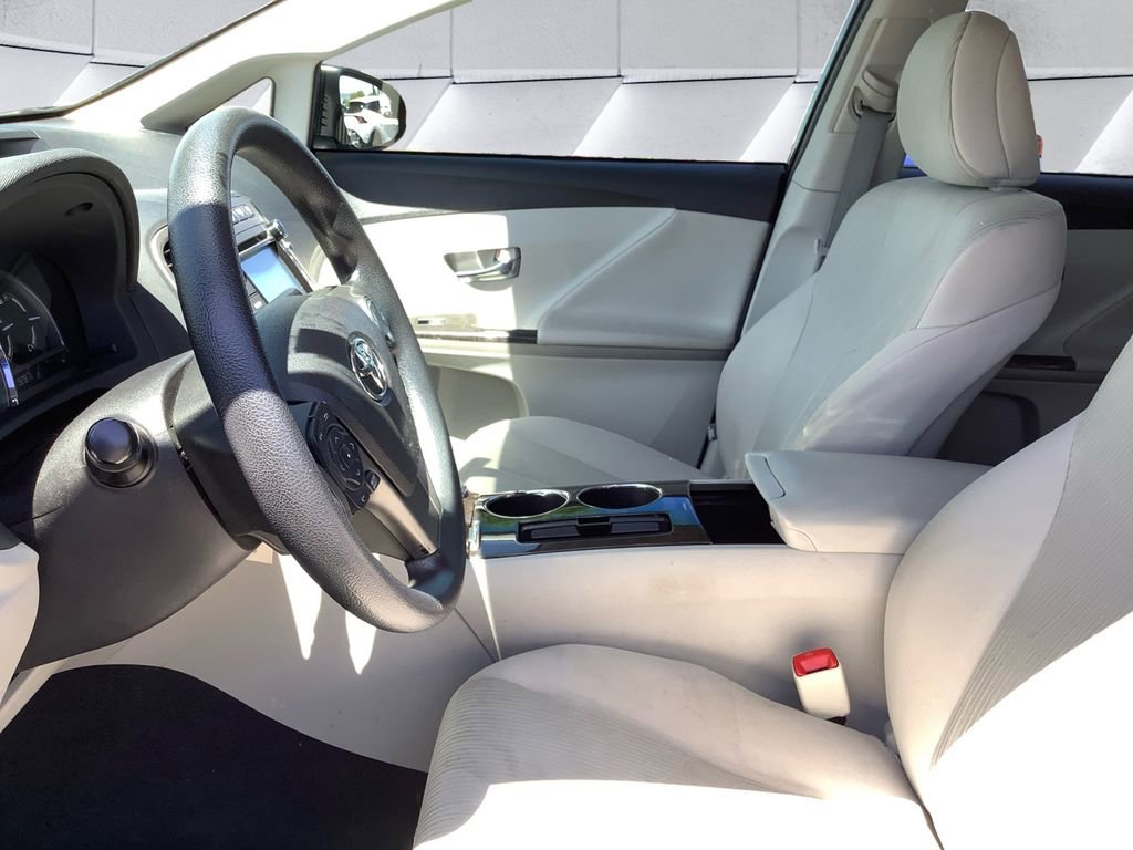 Used 2015 Toyota Venza LE AWD/4WD image 7