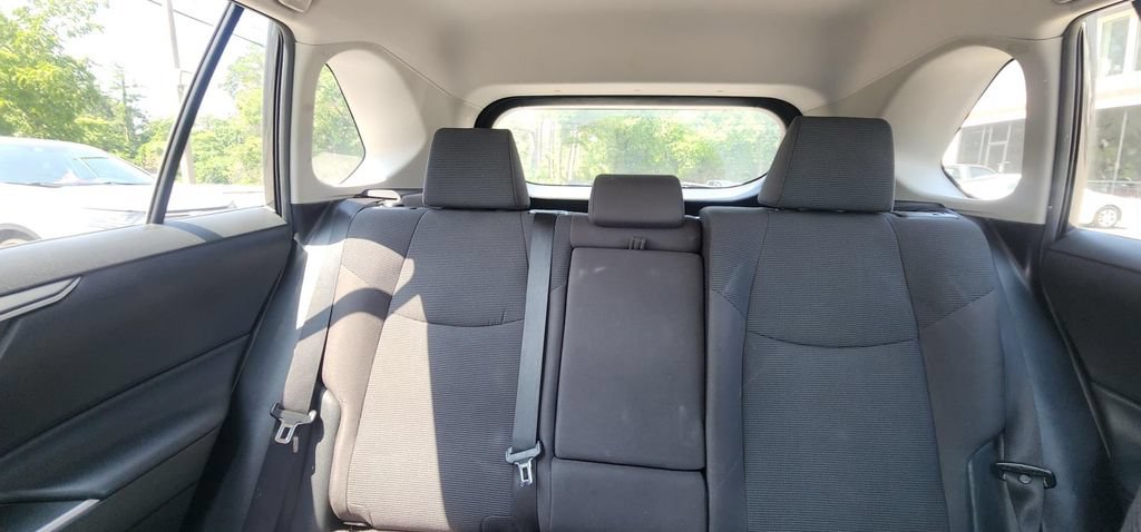 Used 2019 Toyota RAV4 LE w/ All Weather Liner Package AWD/4WD image 11