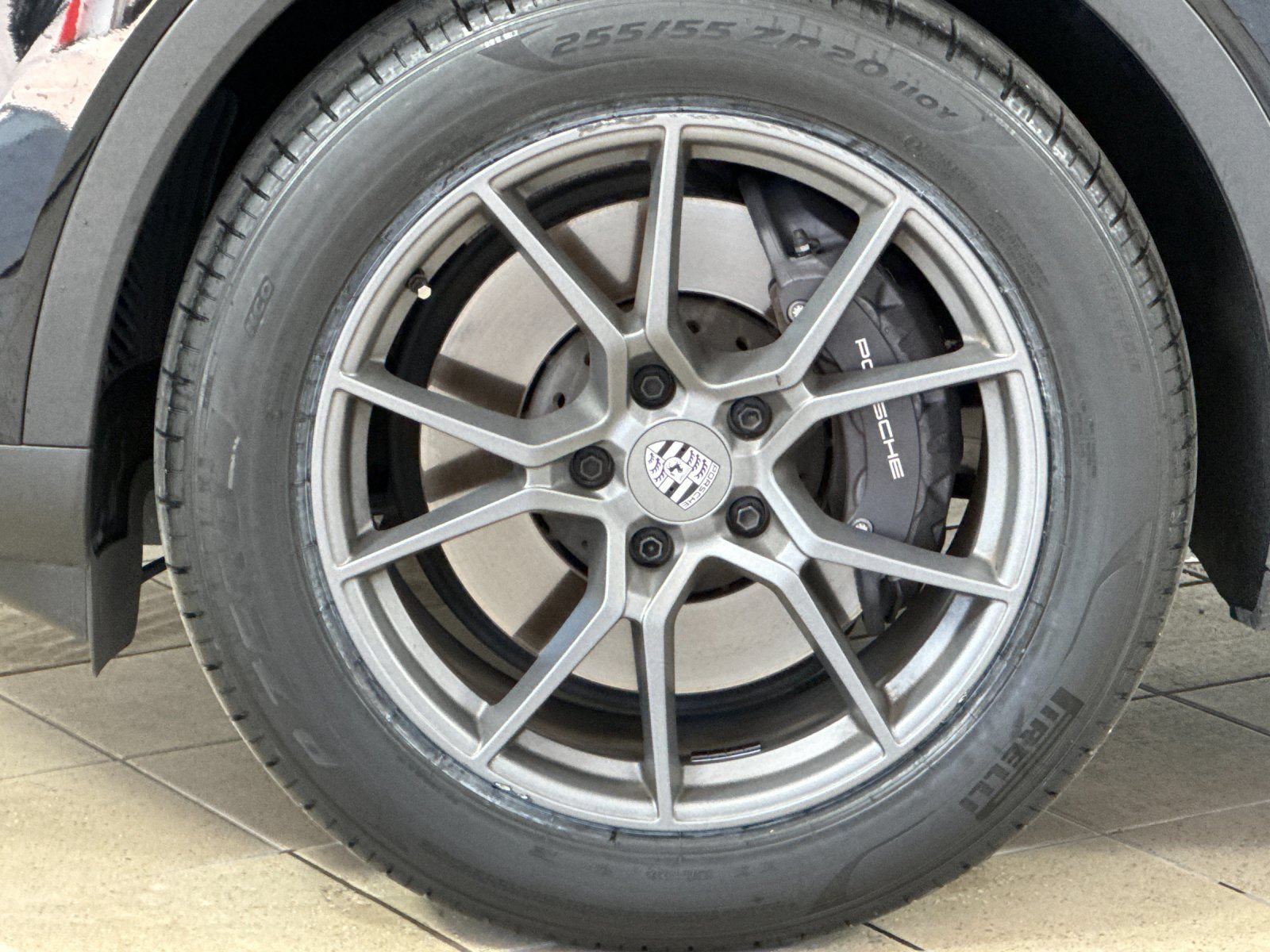 Certified 2024 Porsche Cayenne AWD/4WD image 27