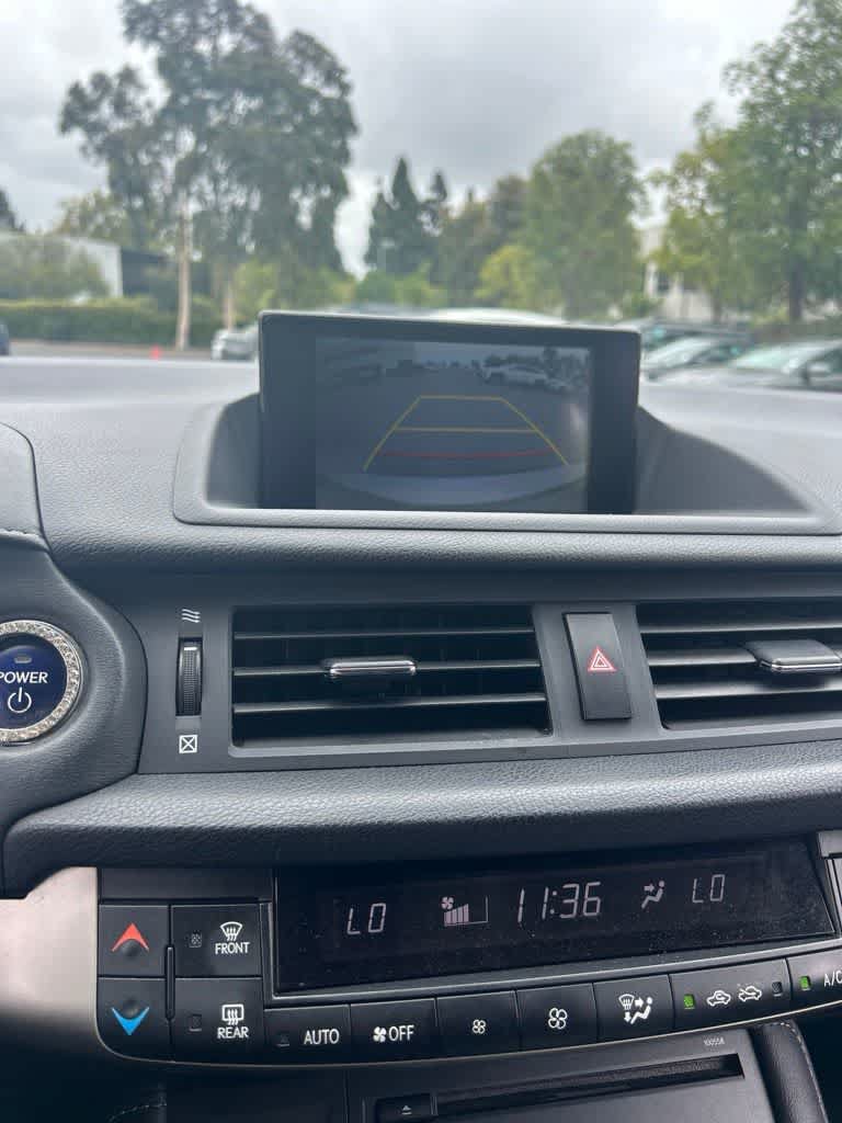 Used 2016 Lexus CT 200h w/ Navigation Package FWD image 10