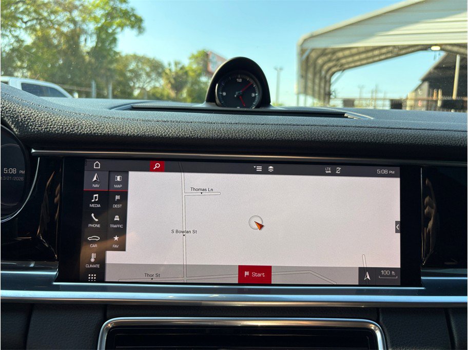 Used 2018 Porsche Panamera 4S image 31