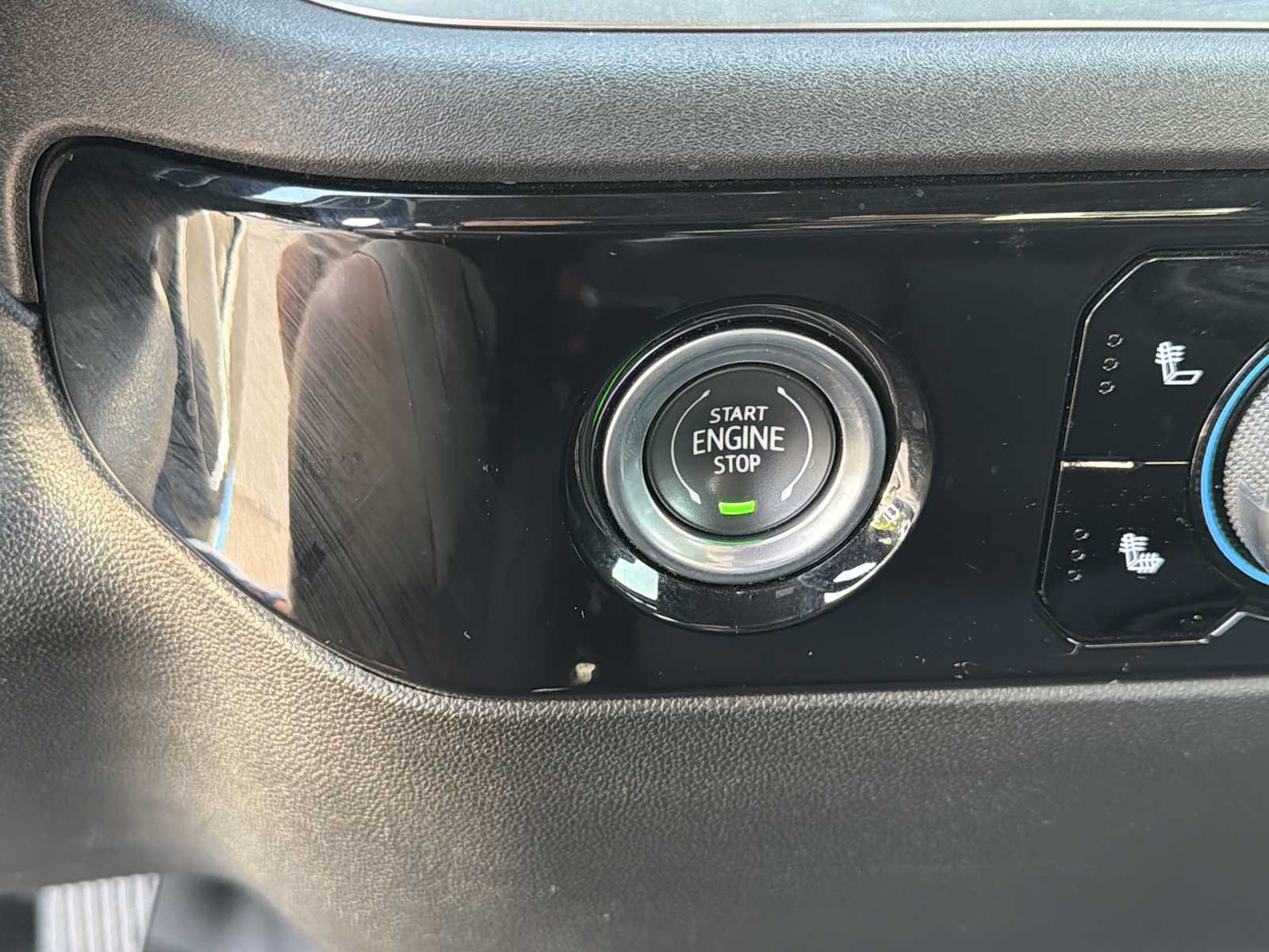 Used 2022 Chevrolet Silverado 1500 RST AWD/4WD image 8
