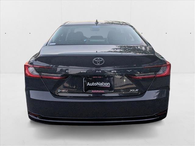 Used 2025 Toyota Camry XLE image 7