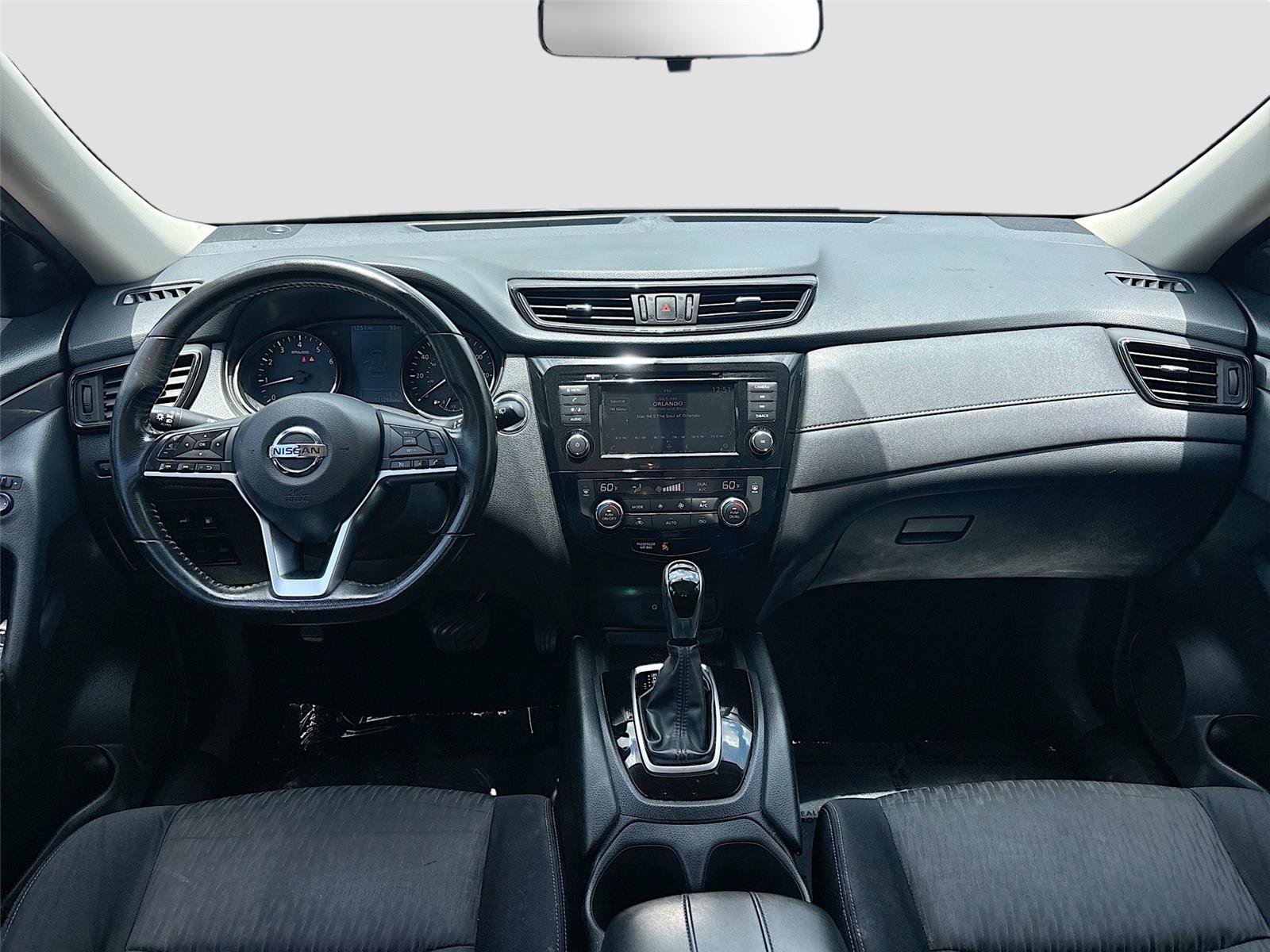 Used 2018 Nissan Rogue SV FWD image 22