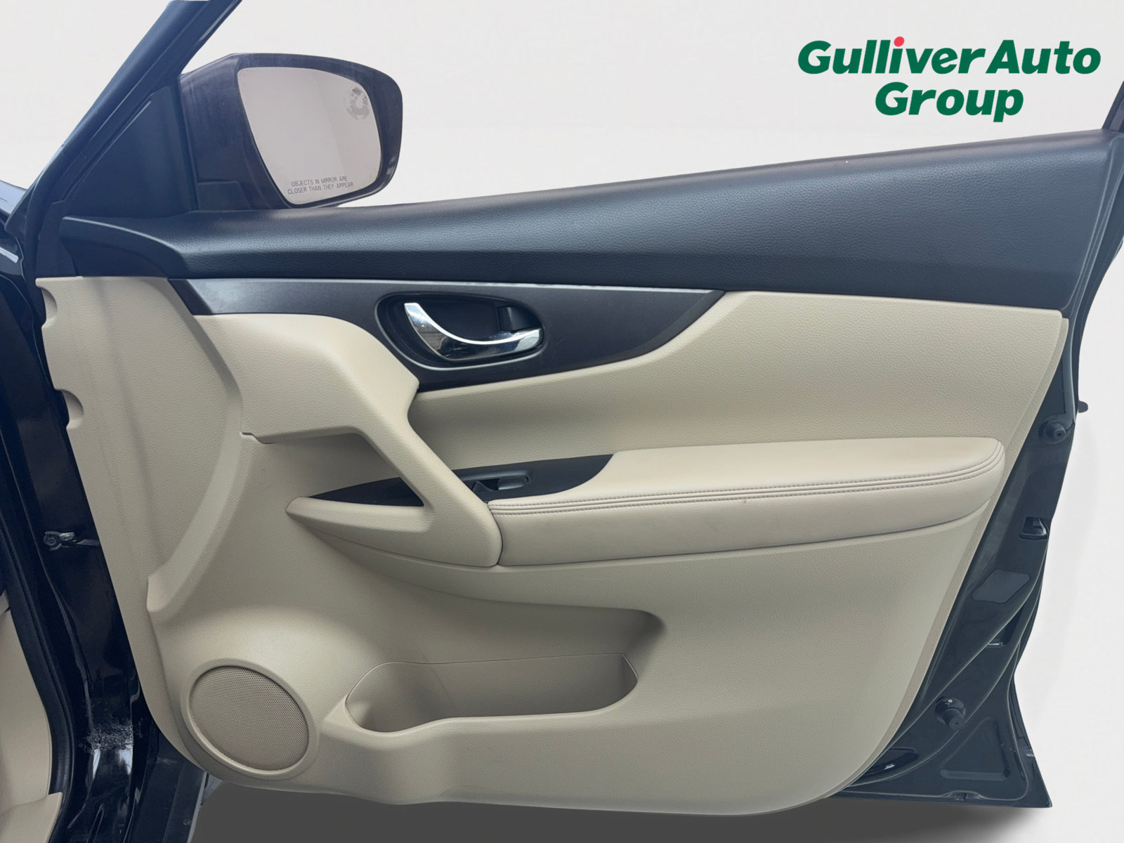 Used 2015 Nissan Rogue S FWD image 36
