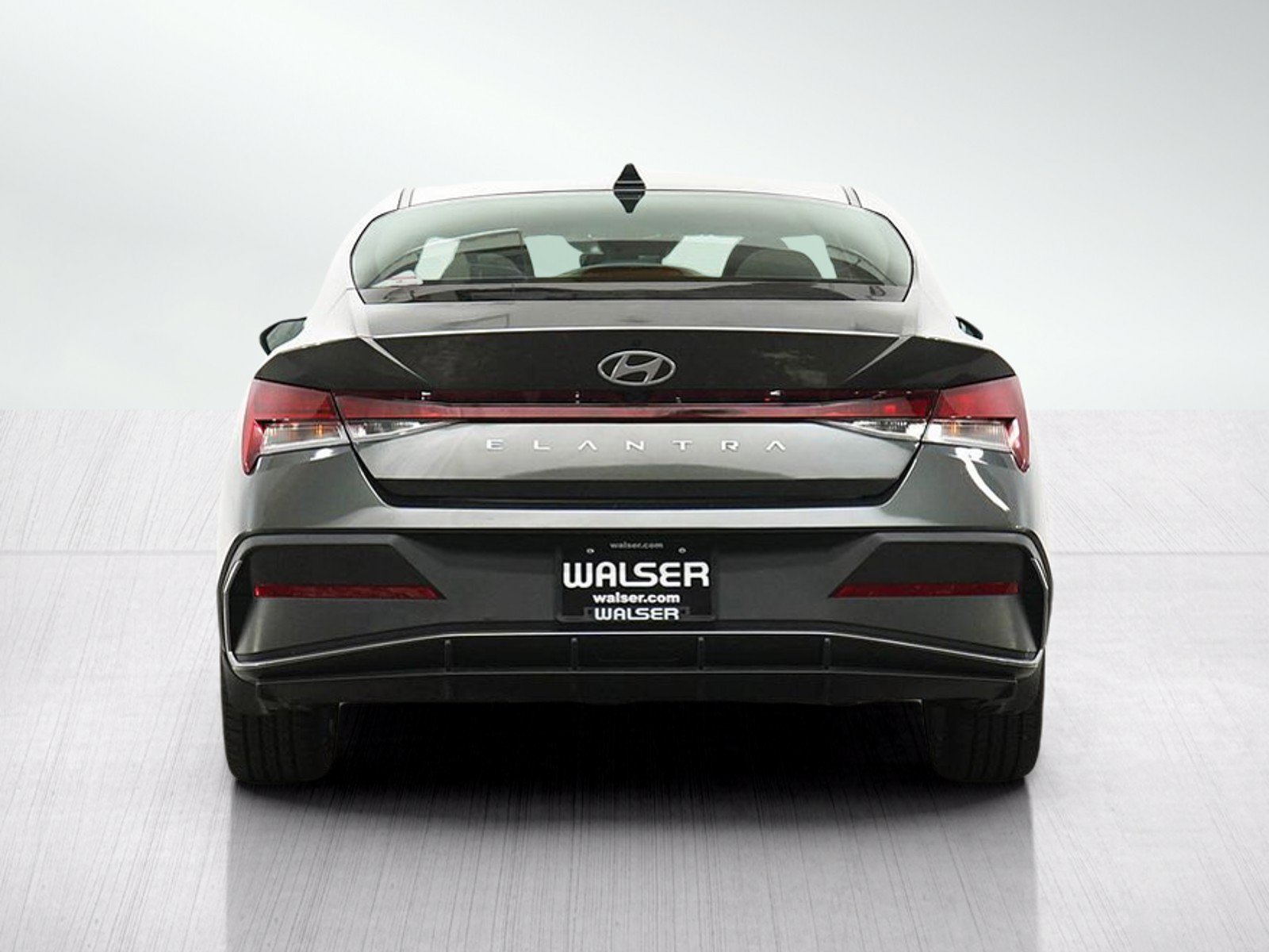 Used 2024 Hyundai Elantra SEL w/ Convenience Package FWD image 4