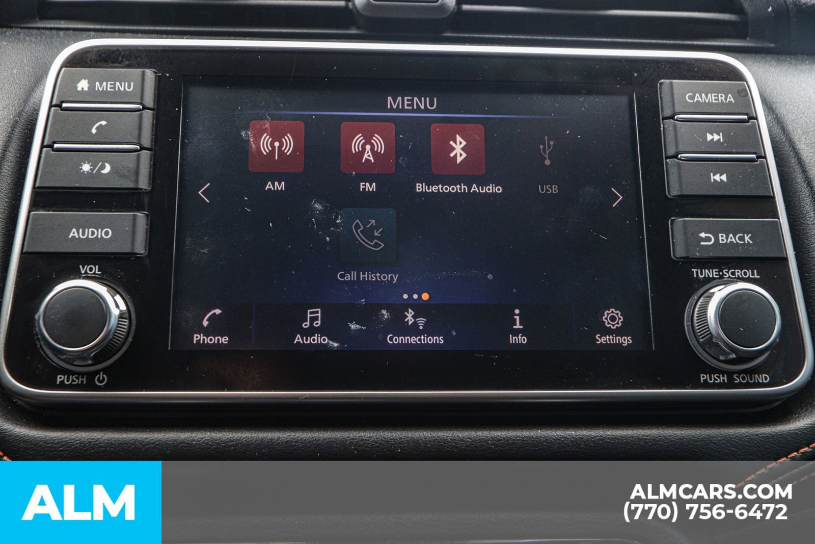 Used 2020 Nissan Versa SR w/ Convenience Package image 39