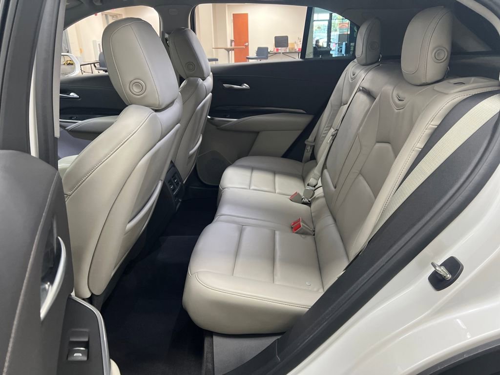 Used 2020 Cadillac XT4 Premium Luxury w/ Enhanced Visibility Package image 28