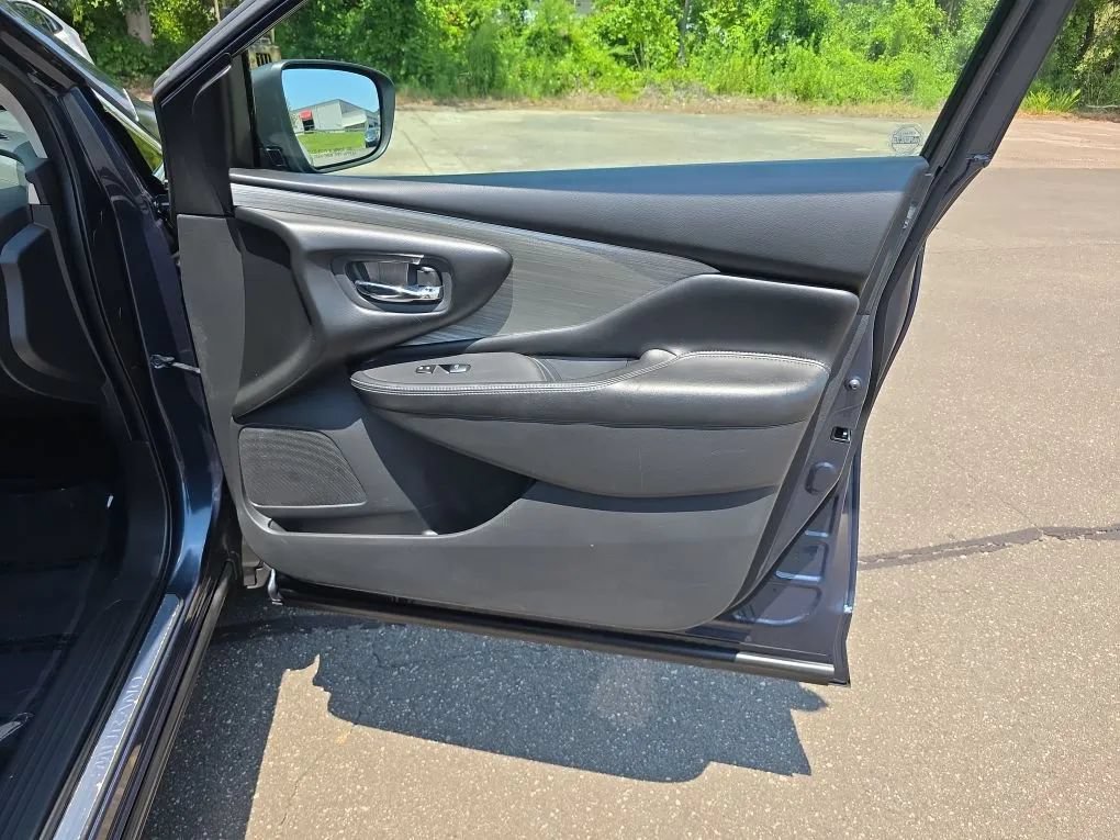 Used 2017 Nissan Murano S AWD/4WD image 44
