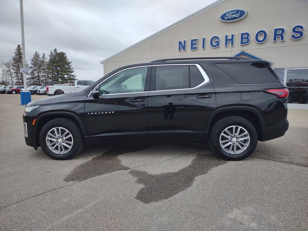 Used 2023 Chevrolet Traverse LT AWD/4WD image 2