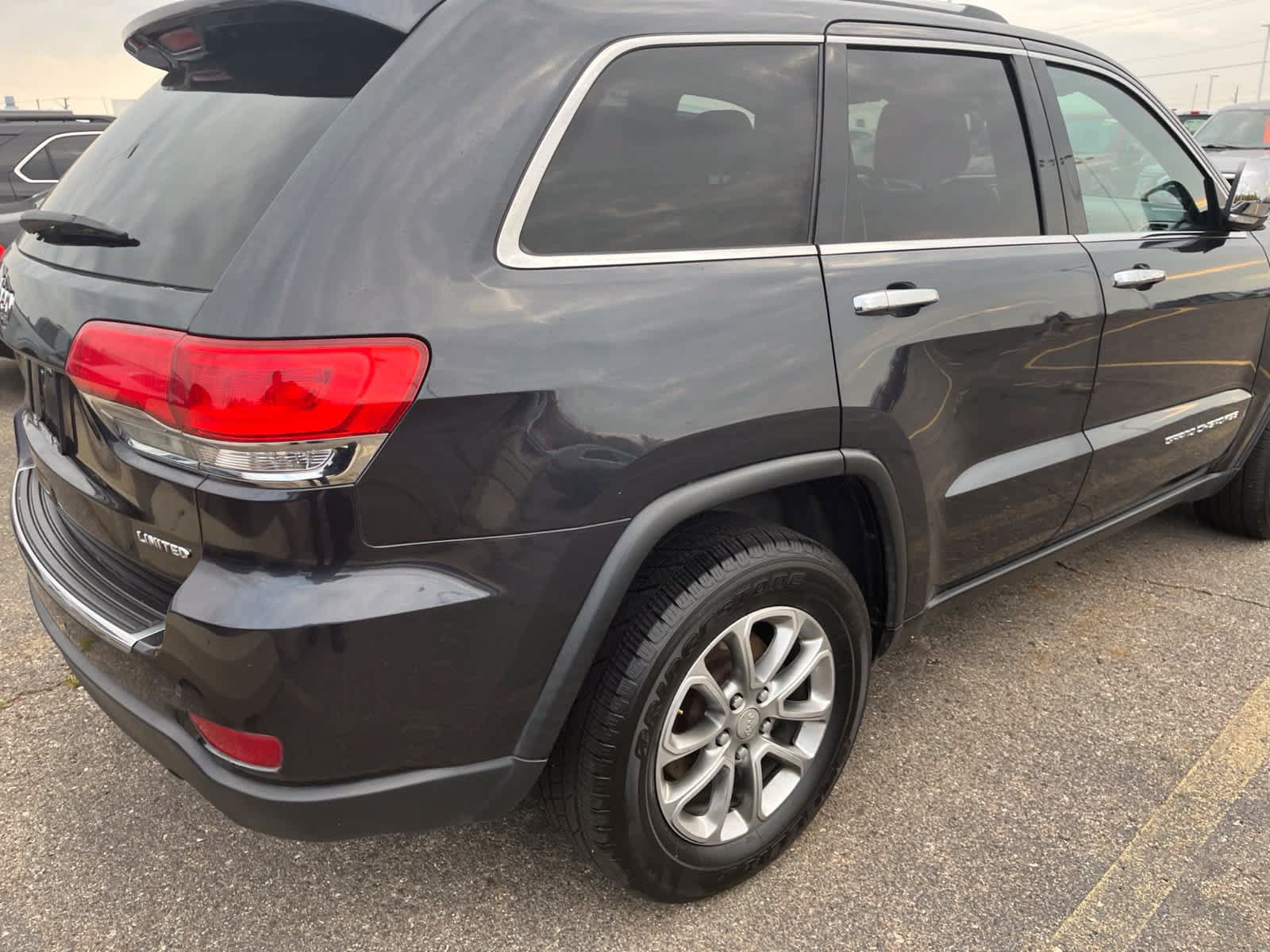 Used 2015 Jeep Grand Cherokee Limited AWD/4WD image 15