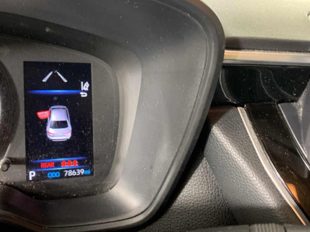 Used 2022 Toyota Corolla LE image 24