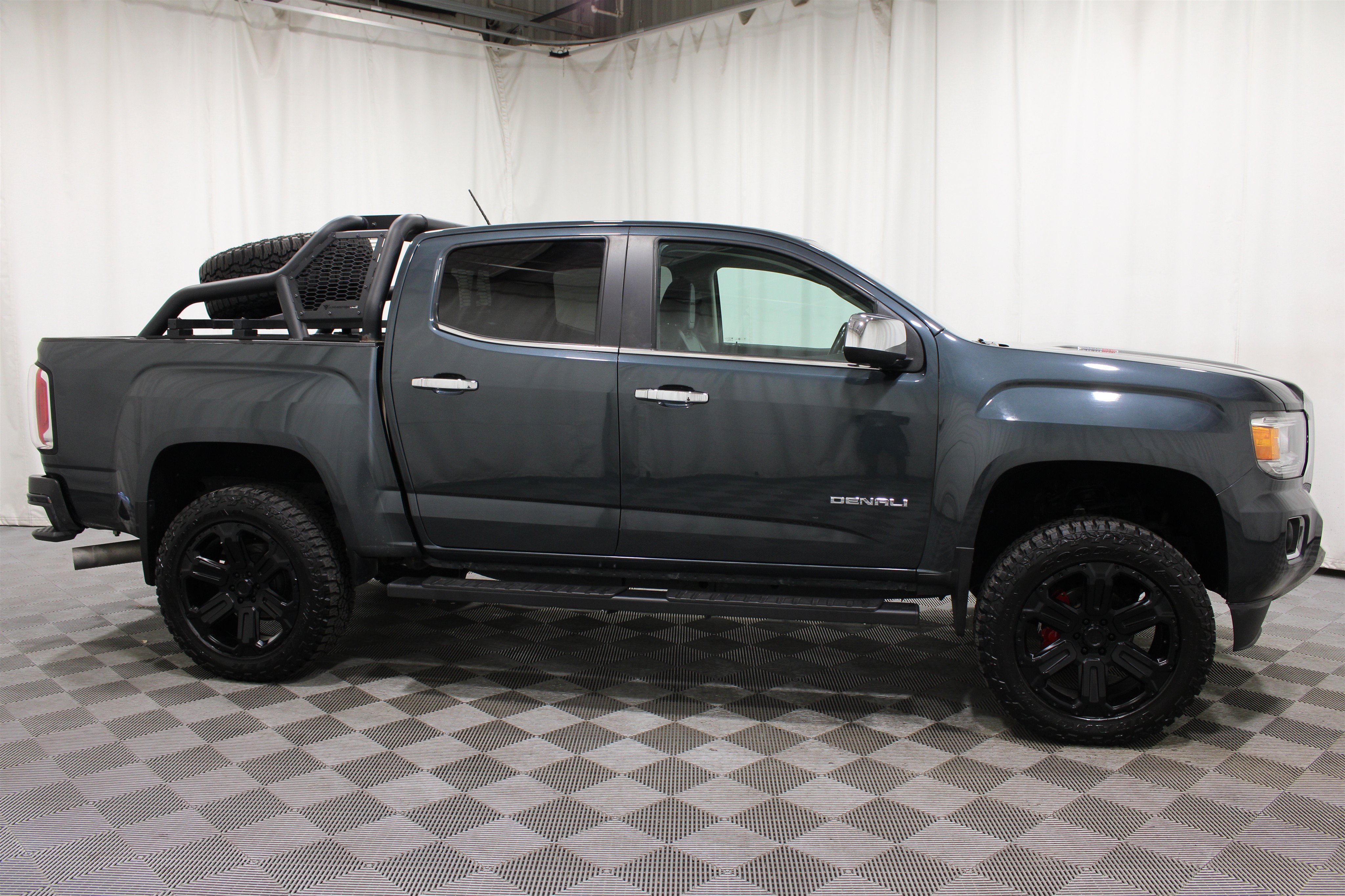Used 2017 GMC Canyon Denali AWD/4WD image 32