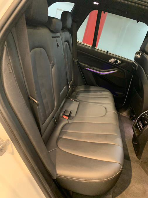 Used 2022 BMW X5 xDrive40i w/ Premium Package image 60