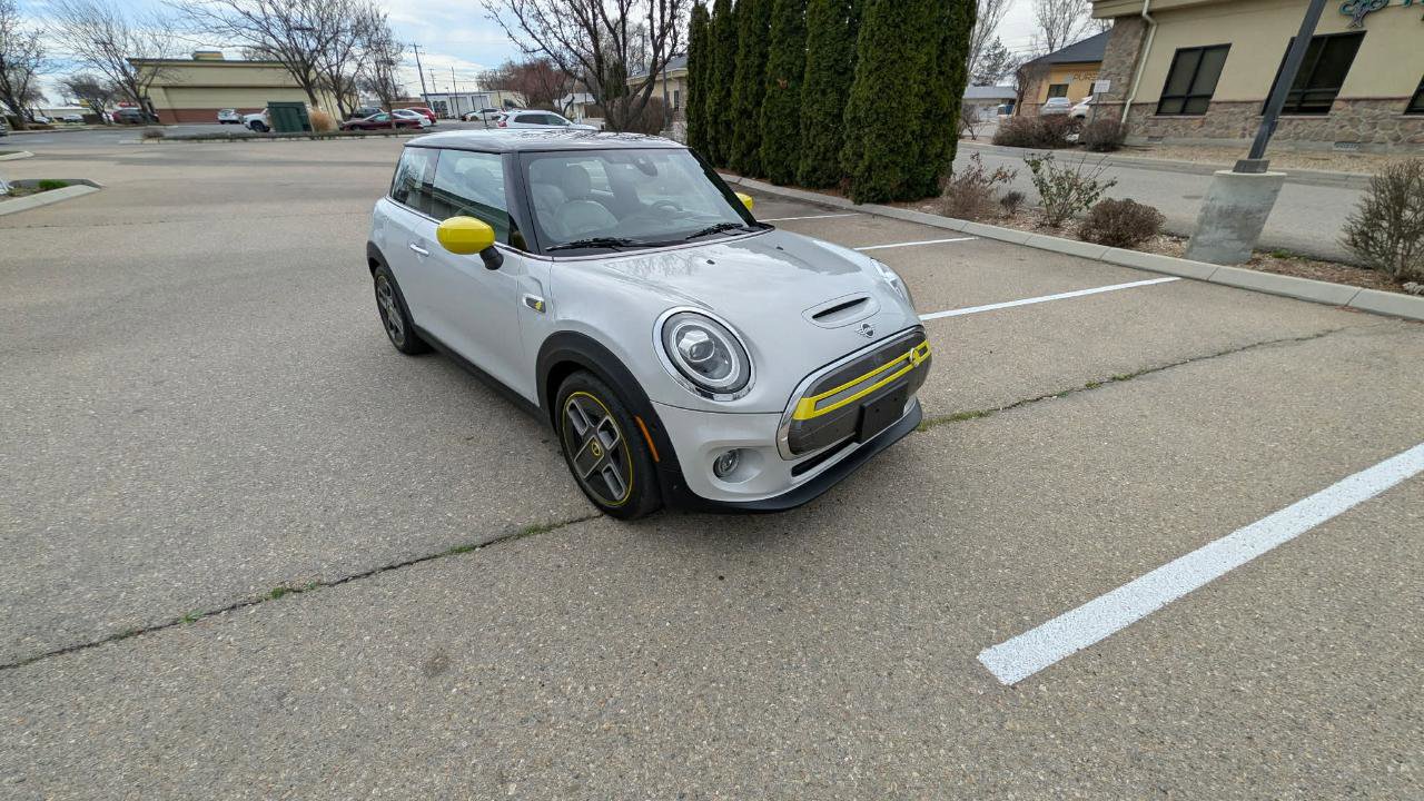 Used 2020 MINI Cooper SE image 7
