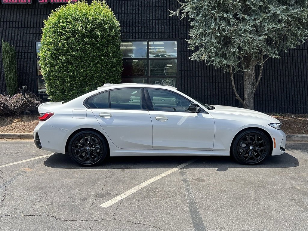 Used 2025 BMW 330i Sedan w/ M Sport Package image 19