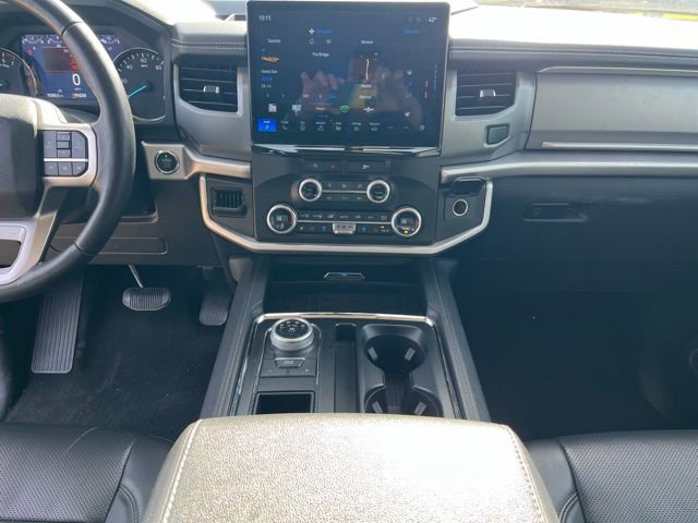 Used 2024 Ford Expedition Max XLT image 9