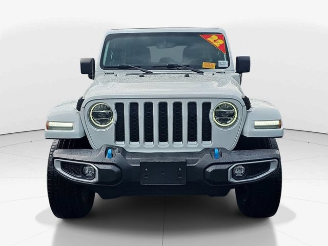 Used 2022 Jeep Wrangler Unlimited Sahara w/ Cold Weather Group AWD/4WD image 10