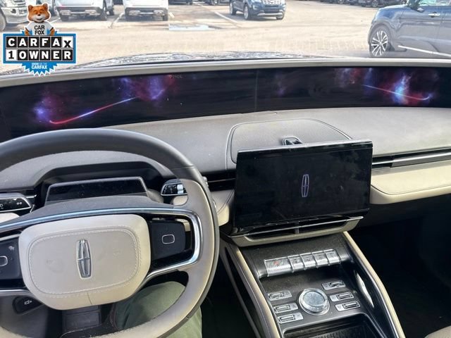 Used 2024 Lincoln Nautilus Premier AWD/4WD image 5