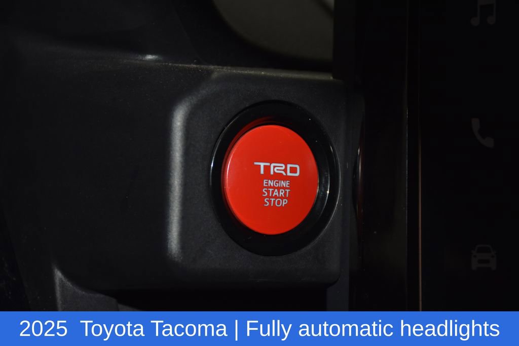 Used 2025 Toyota Tacoma TRD Off-Road image 17