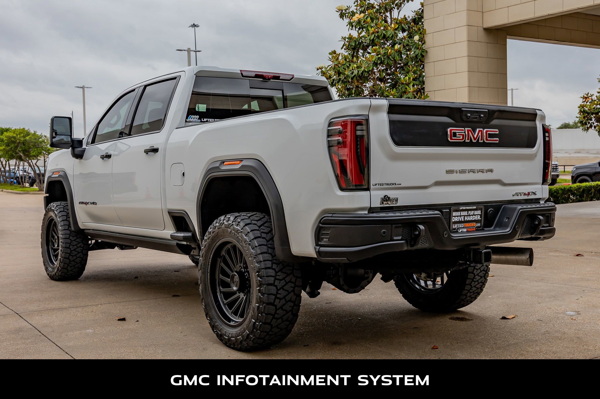Used 2025 GMC Sierra 2500 AT4X w/ AT4X AEV Edition AWD/4WD image 7