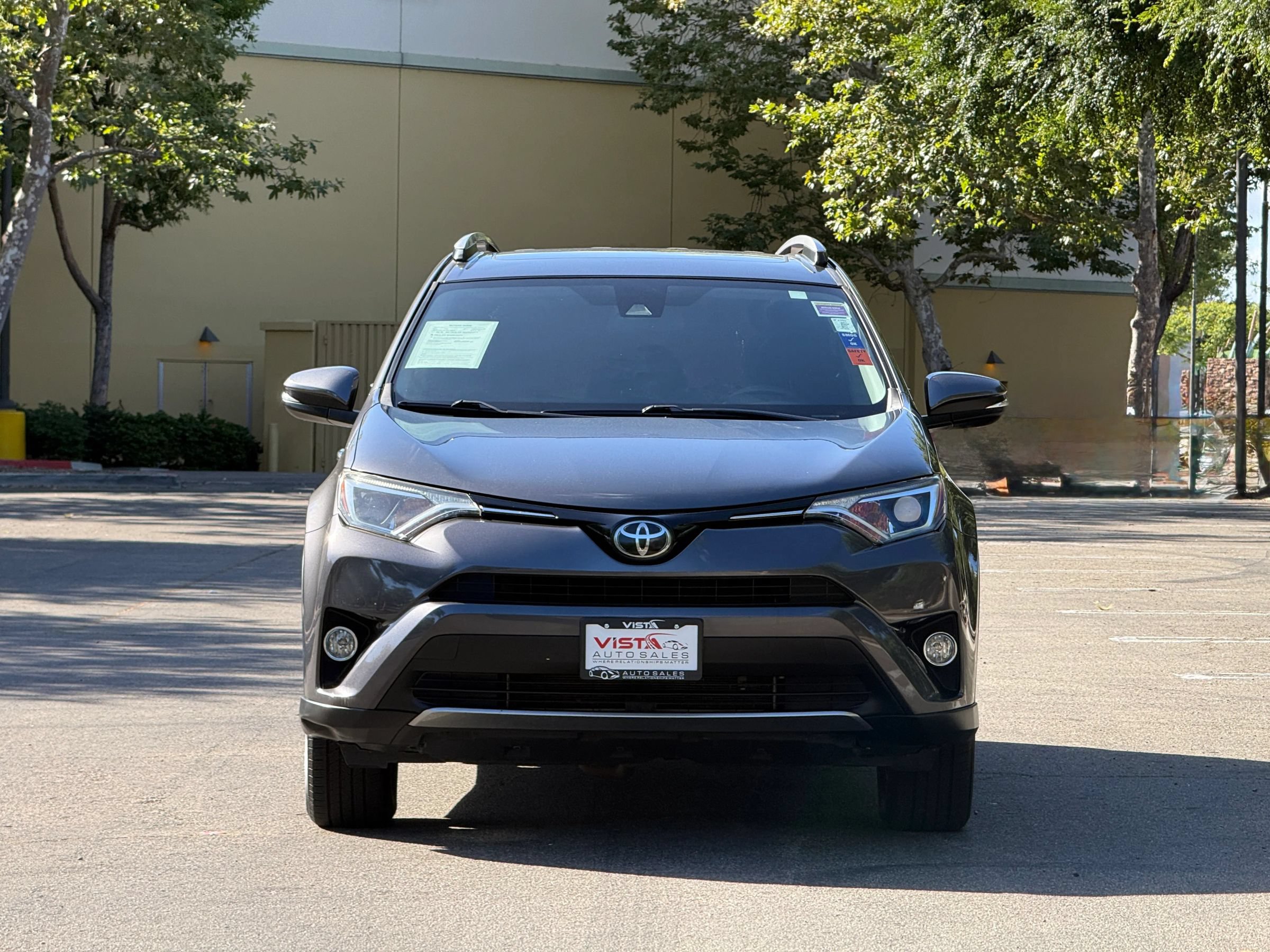 Used 2017 Toyota RAV4 XLE w/ Carpet Mat Package FWD image 8
