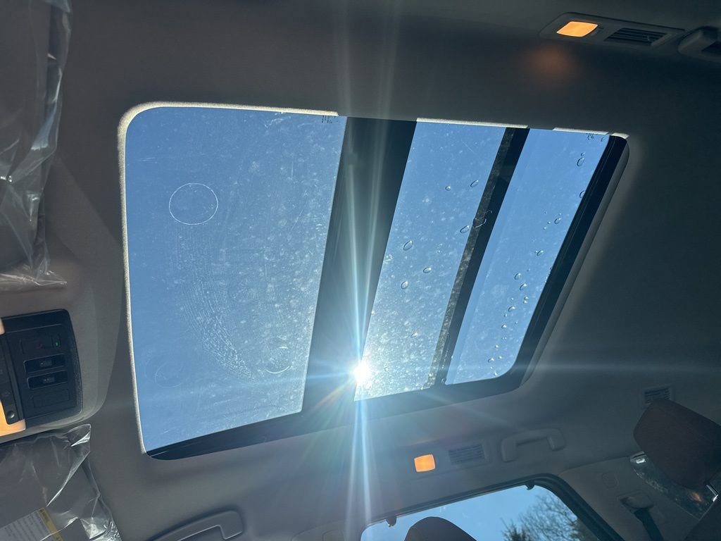 New 2026 Nissan Pathfinder Platinum image 40