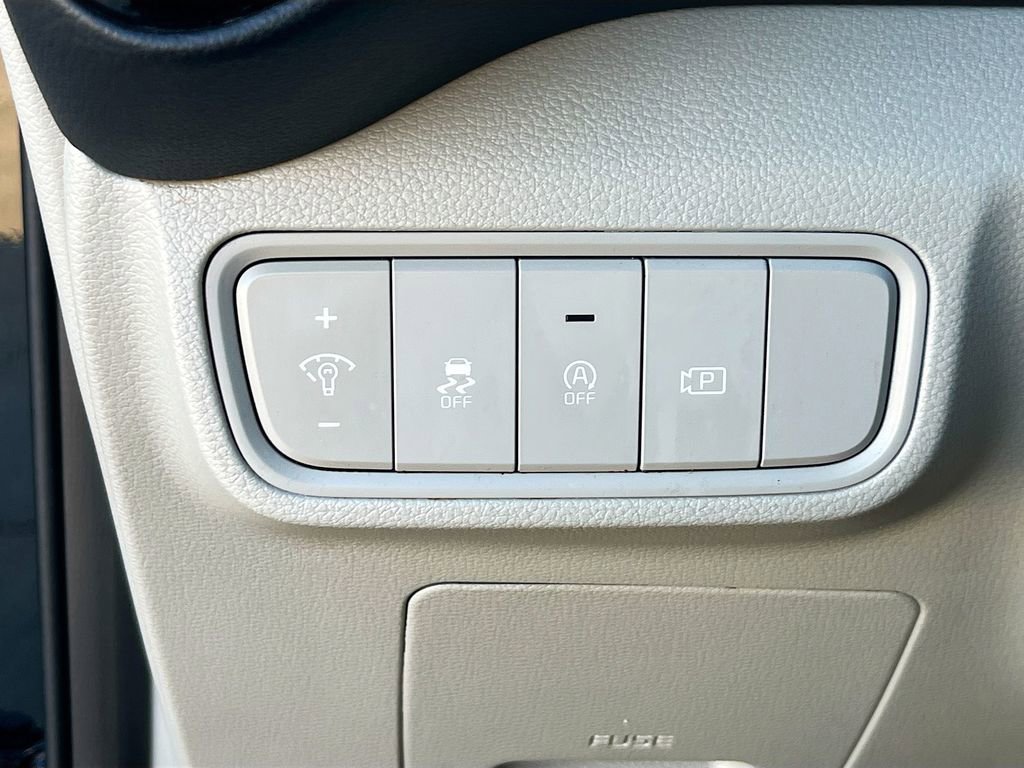 Certified 2023 Kia Soul EX image 9