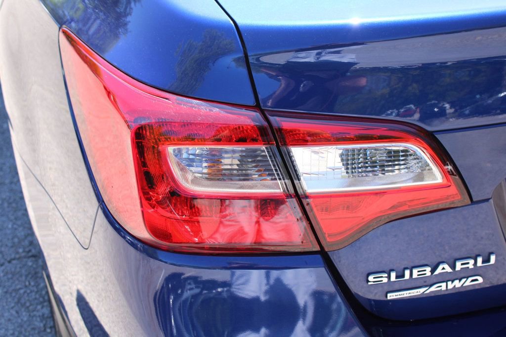 Used 2015 Subaru Legacy 2.5i Limited image 10