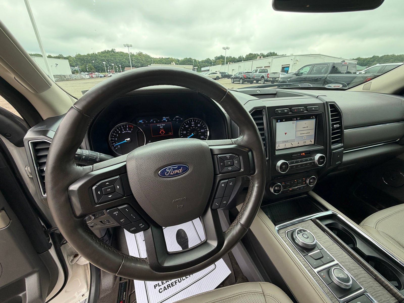 Used 2018 Ford Expedition Limited w/ Equipment Group 301A AWD/4WD image 2