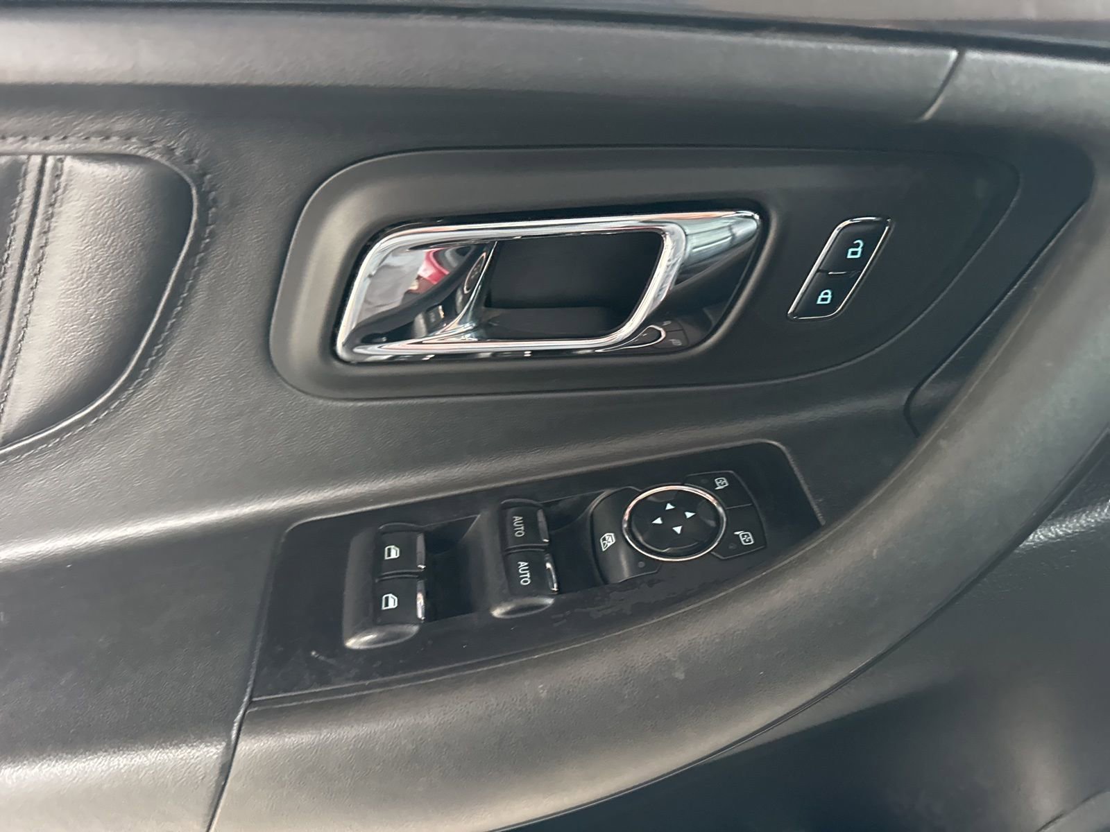 Used 2016 Ford Taurus SHO w/ Equipment Group 401A image 26