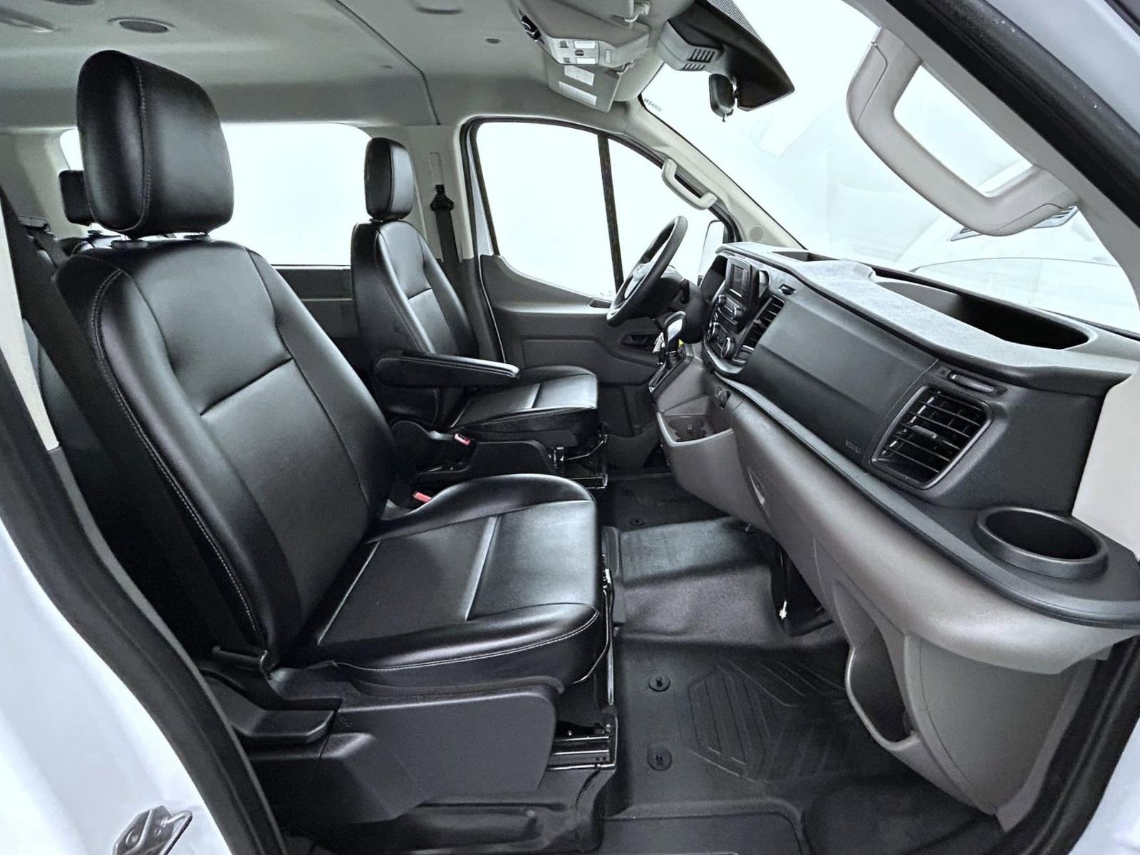 Used 2024 Ford Transit 350 XL AWD/4WD image 15