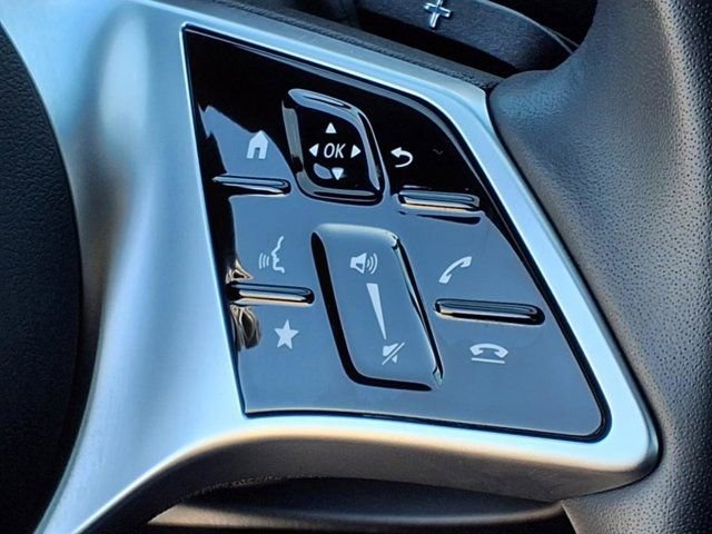 Used 2025 Mercedes-Benz C 300 4MATIC Sedan image 11