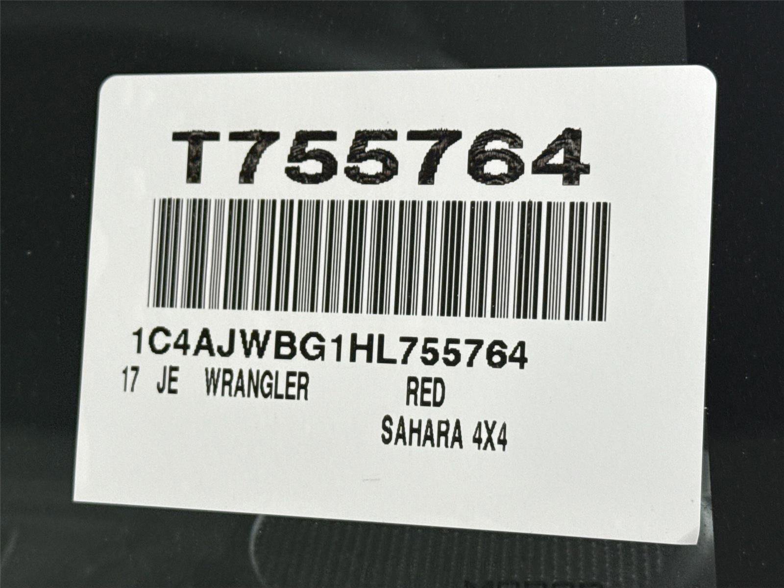 Used 2017 Jeep Wrangler Sahara w/ Connectivity Group image 38