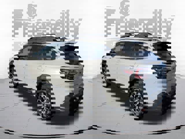 Used 2023 Subaru Outback Premium image 3