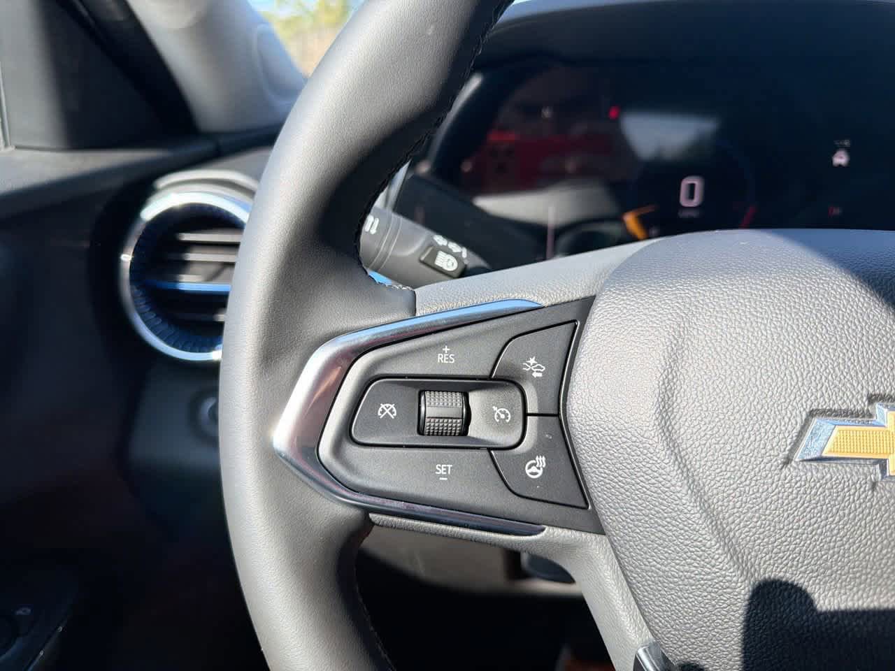New 2026 Chevrolet Trax LT w/ Driver Confidence Package FWD image 25