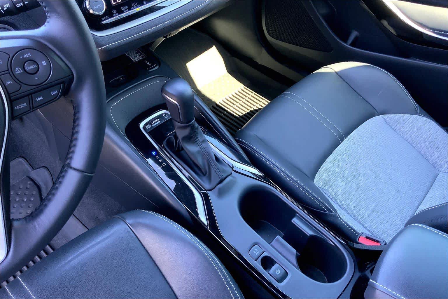 Certified 2025 Toyota Corolla XSE FWD image 16